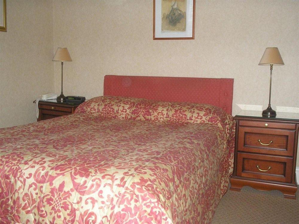Cheshire Hospitality Ltd T\/A Lennox Lea Studios & Apartments Sale Esterno foto