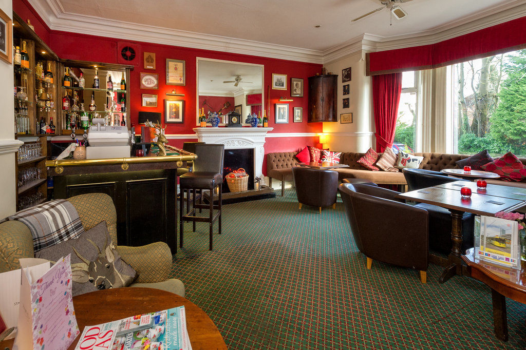 Cheshire Hospitality Ltd T\/A Lennox Lea Studios & Apartments Sale Esterno foto