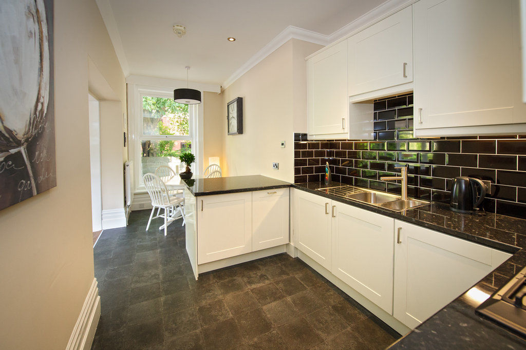 Cheshire Hospitality Ltd T\/A Lennox Lea Studios & Apartments Sale Esterno foto