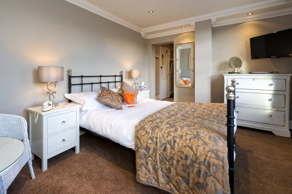 Cheshire Hospitality Ltd T\/A Lennox Lea Studios & Apartments Sale Esterno foto