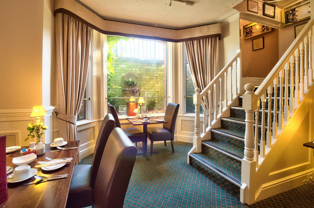 Cheshire Hospitality Ltd T\/A Lennox Lea Studios & Apartments Sale Esterno foto